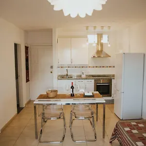  Apartment Nina